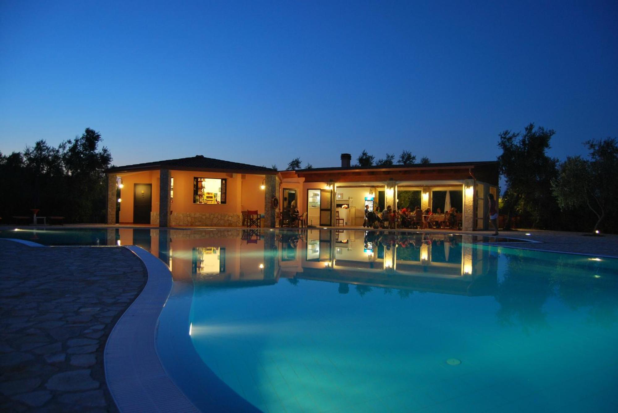Santa Maria Villaggio Turistico 维耶斯泰 外观 照片
