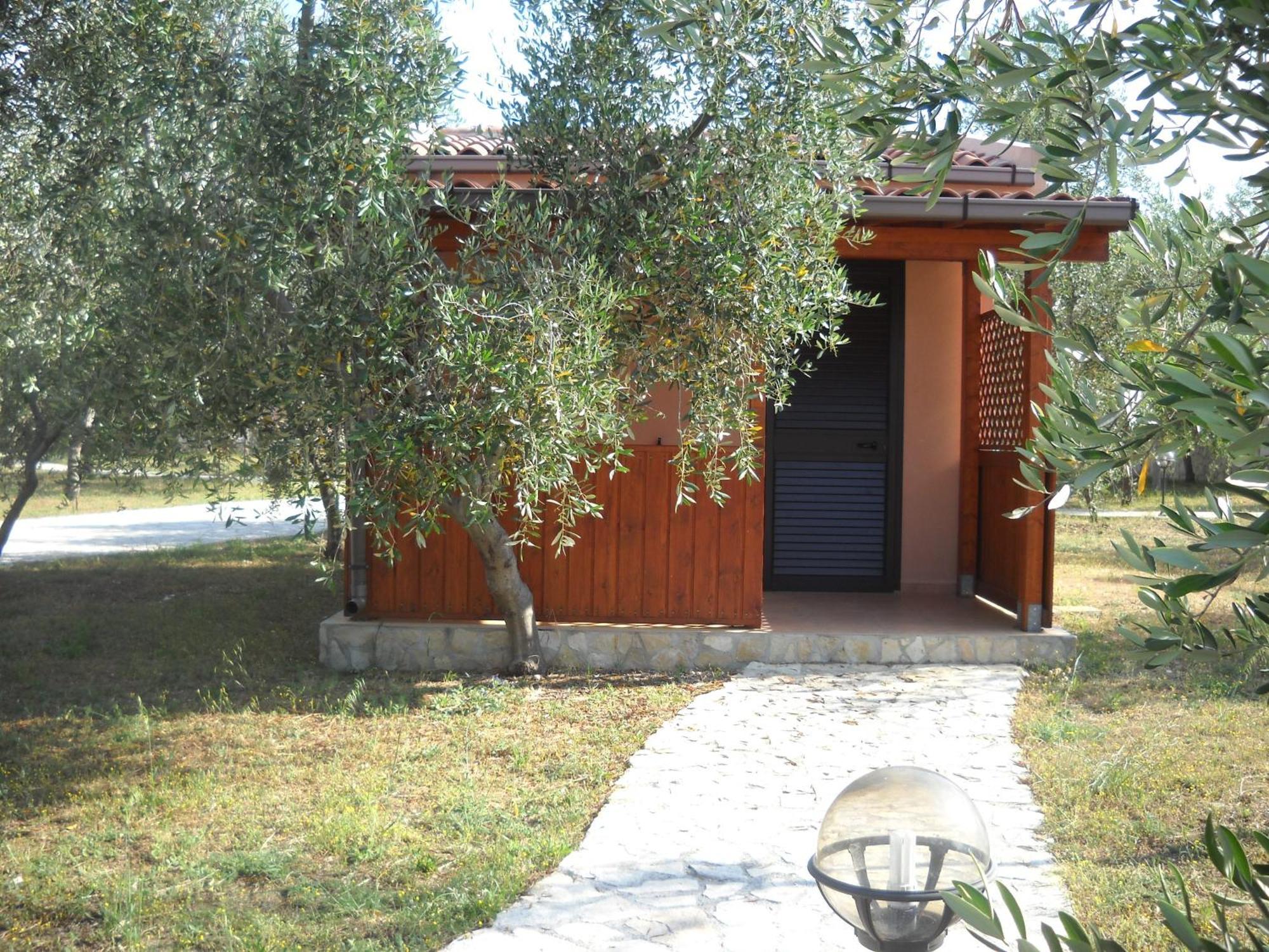Santa Maria Villaggio Turistico 维耶斯泰 外观 照片